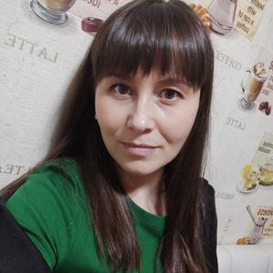 Девушки в Шелехове: Кристина, 31 - ищет парня из Шелехова