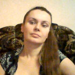 Девушки в Омске: Нина, 44 - ищет парня из Омска