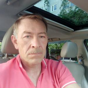 Сергей, 60 лет, Суворов