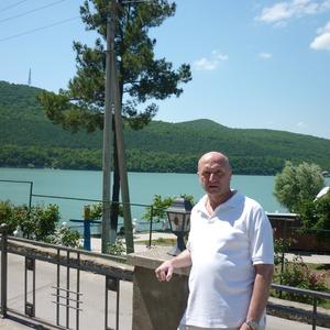 Виталий, 64 года, Новороссийск