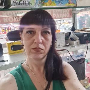 Девушки в Бийске: Анжела, 48 - ищет парня из Бийска