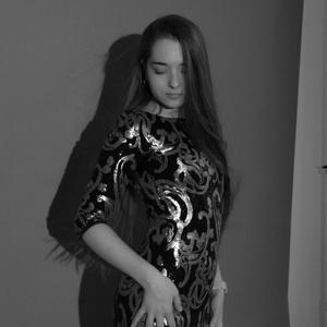 Девушки в Смоленске: Валерия, 18 - ищет парня из Смоленска