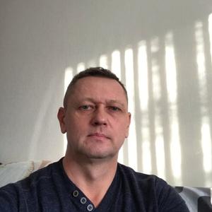 Парни в Кореновске: Игорь Новак, 43 - ищет девушку из Кореновска