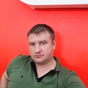 Леонид, 37 лет, Боровичи