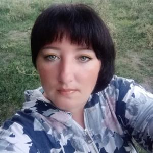 Девушки в Таганроге: Alena, 33 - ищет парня из Таганрога