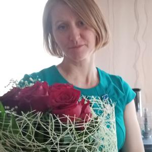 Девушки в Санкт-Петербурге: Rina, 49 - ищет парня из Санкт-Петербурга