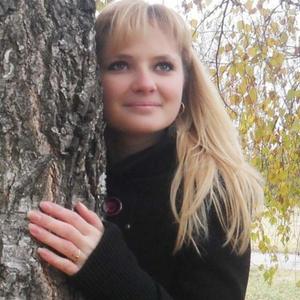 Девушки в Саратове: Мария Суворова, 39 - ищет парня из Саратова