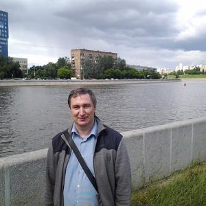 Юрий, 46 лет, Волжский