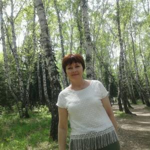Девушки в Омске: Зоя, 58 - ищет парня из Омска