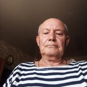 Парни в Омске: Владимир Кармелюк, 69 - ищет девушку из Омска
