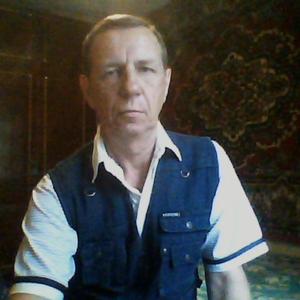 Парни в Камышине: Олег Брюнеткин, 62 - ищет девушку из Камышина