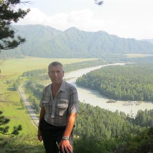 Парни в Новосибирске: Андрей, 66 - ищет девушку из Новосибирска