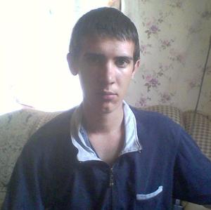 Илья, 28 лет, Сарапул