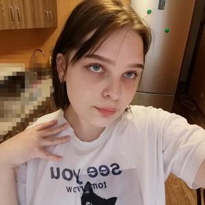 Девушки в Новокузнецке: Анастасия, 22 - ищет парня из Новокузнецка