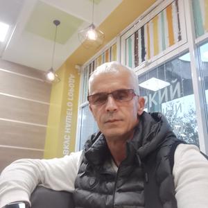 Парни в Твери: Руслан, 51 - ищет девушку из Твери