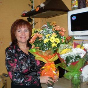 Девушки в Пскове: Наталья, 61 - ищет парня из Пскова