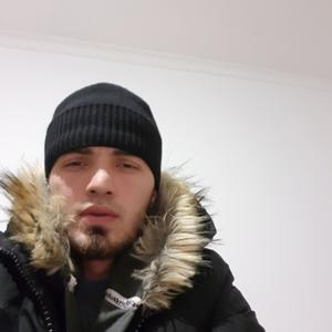 Искандер, 24 года, Домодедово