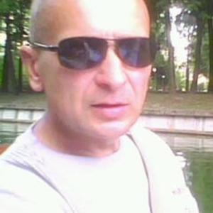 Парни в Смоленске: Виталий, 51 - ищет девушку из Смоленска
