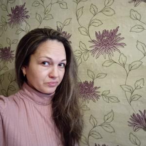 Девушки в Казани (Татарстан): Алия, 42 - ищет парня из Казани (Татарстан)