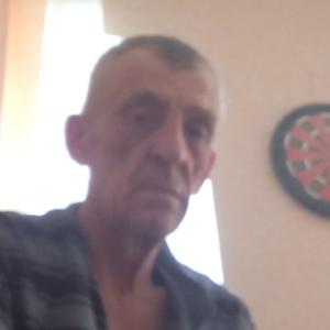Михаил, 59 лет, Саратов