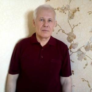 Парни в Набережные Челны: Алексей, 73 - ищет девушку из Набережные Челны