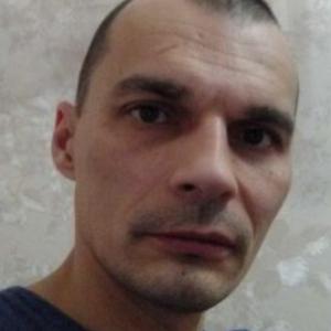 Парни в Нижневартовске: Руслан, 46 - ищет девушку из Нижневартовска