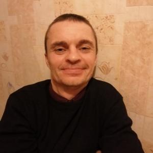 Парни в Лесосибирске: Дмитрий Зинатов, 44 - ищет девушку из Лесосибирска