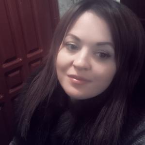 Девушки в Саратове: Татьяна, 43 - ищет парня из Саратова