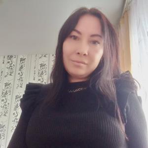 Девушки в Тольятти: Юлия, 37 - ищет парня из Тольятти
