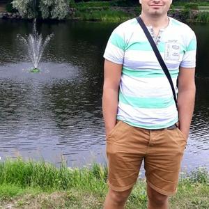 Парни в Санкт-Петербурге: Артем Петров, 29 - ищет девушку из Санкт-Петербурга
