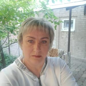 Девушки в Таганроге: Анна, 52 - ищет парня из Таганрога
