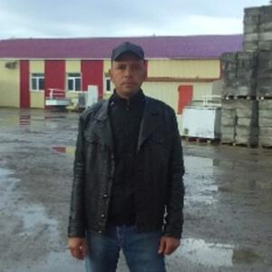 Парни в Нижневартовске: Руслан, 48 - ищет девушку из Нижневартовска