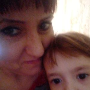 Девушки в Кемерово: Оксана, 38 - ищет парня из Кемерово