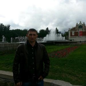 Парни в Звенигороде: Руслан, 44 - ищет девушку из Звенигорода