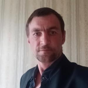 Парни в Гатчине: Алексей, 44 - ищет девушку из Гатчины