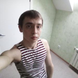 Алексей, 25 лет, Старица