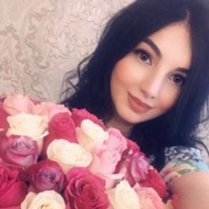 Девушки в Баку: Алия Аллахвердиева, 32 - ищет парня из Баку
