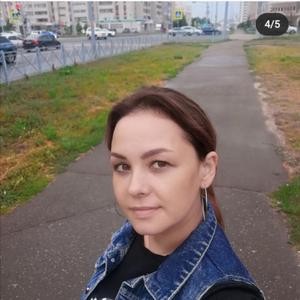 Девушки в Казани (Татарстан): Альбина, 42 - ищет парня из Казани (Татарстан)