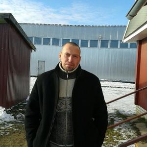 Парни в Кашине: Павел Кухаренко, 37 - ищет девушку из Кашина