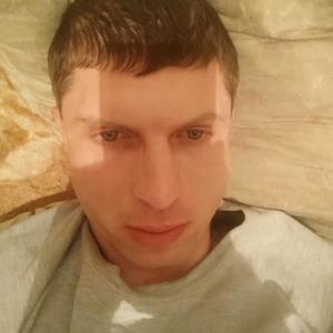 Игорь, 36 лет, Брянск