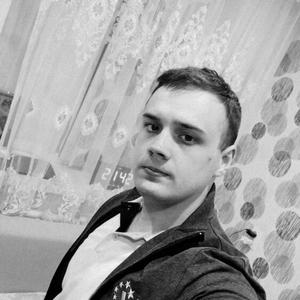Парни в Буденновске: Максим, 28 - ищет девушку из Буденновска