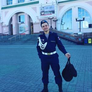 Парни в Комсомольске-На-Амуре: Александр Мельников, 31 - ищет девушку из Комсомольска-На-Амуре
