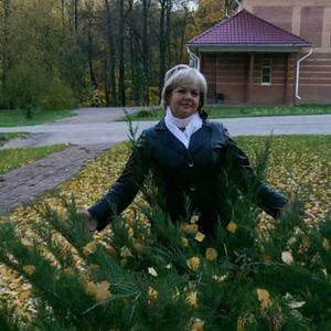 Девушки в Жигулевске: Екатерина, 60 - ищет парня из Жигулевска