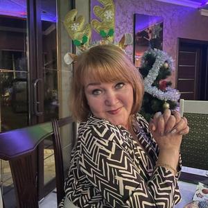 Девушки в Петрозаводске: Ольга, 55 - ищет парня из Петрозаводска