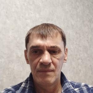 Олег, 60 лет, Елизово
