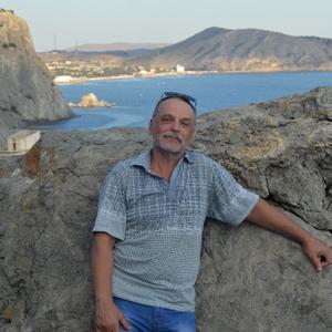 Парни в Волгограде: Алексей Потапов, 67 - ищет девушку из Волгограда