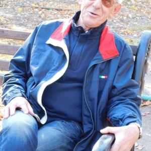 Парни в Саратове: Vladimir, 65 - ищет девушку из Саратова