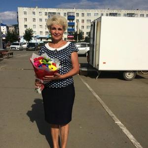 Девушки в Челябинске: Вера, 65 - ищет парня из Челябинска