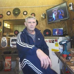 Парни в Волгограде: Михаил, 50 - ищет девушку из Волгограда