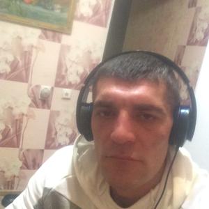 Парни в Череповце: Макс, 20 - ищет девушку из Череповца
